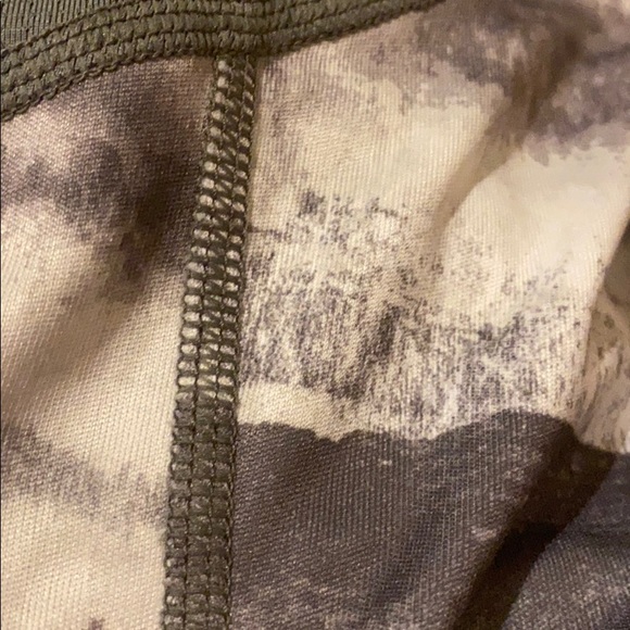 NWT Tek Gear DryTek gray & white top women size M - Picture 3 of 7